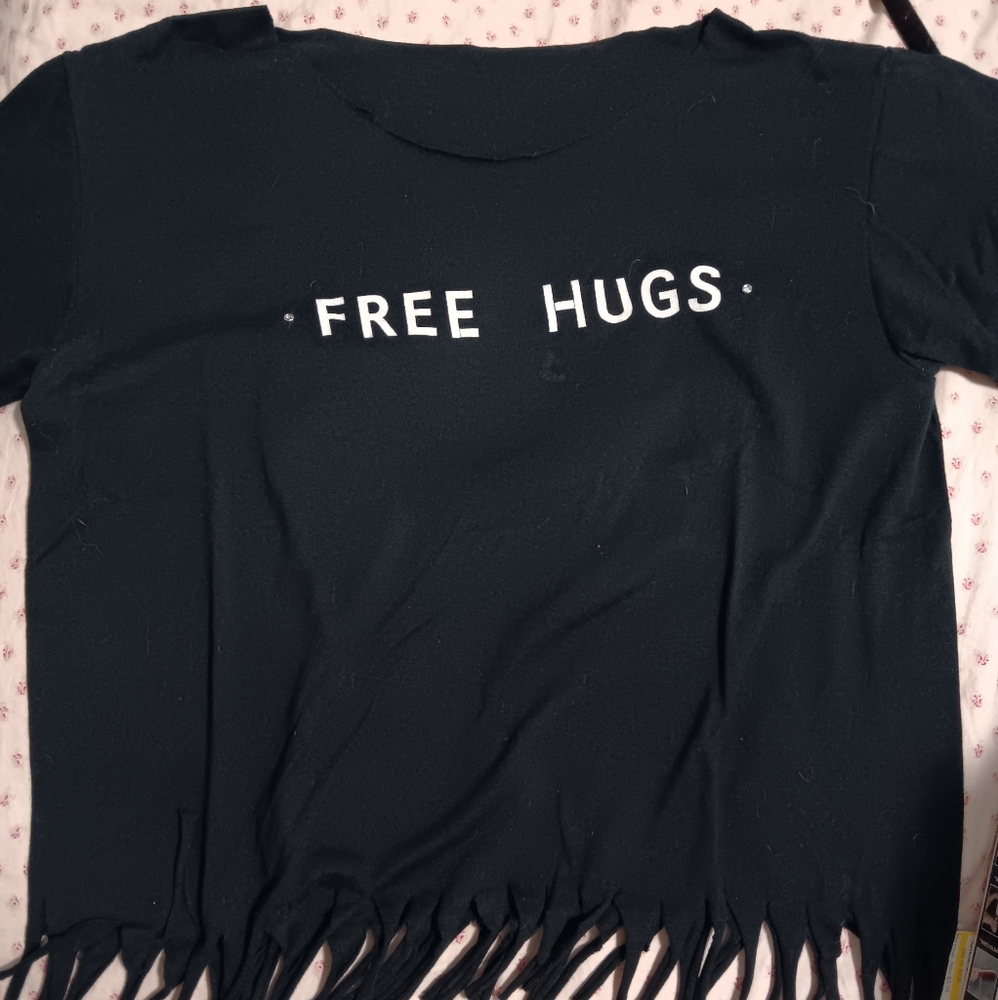 Black Fringe Tee with 'Free Hugs' Print Size Small